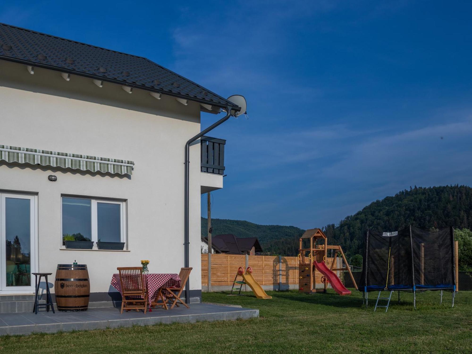 Hotel Dom Hills Bucovina Gura Humorului Exterior foto